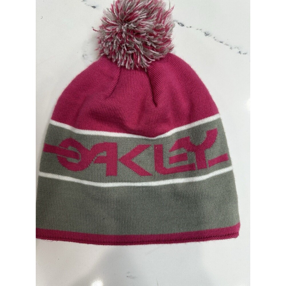 Oakley Adult Pom Beanie Wanderlust Snowboarding Winter Skiing Black Pink